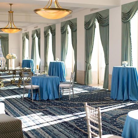Отель Marriott St. Louis Grand Экстерьер фото