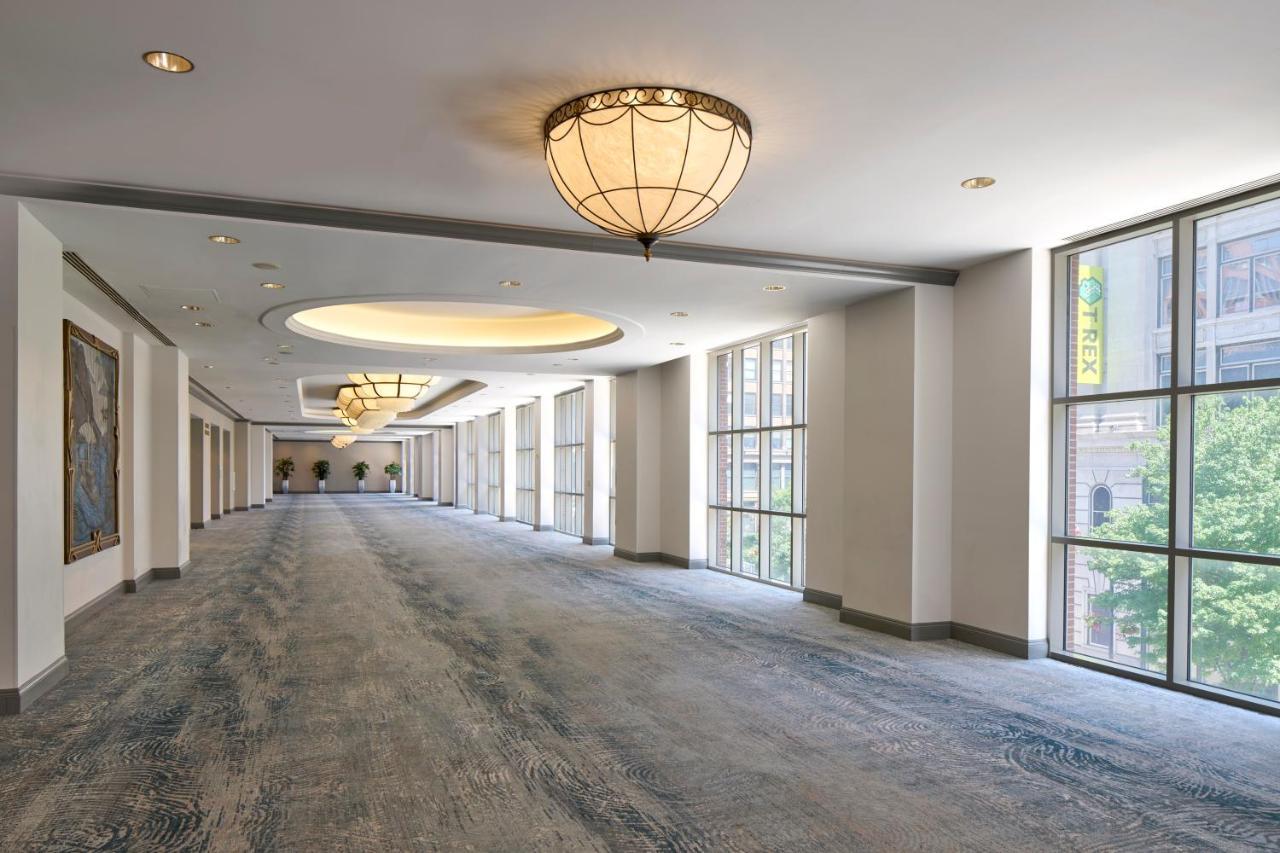 Отель Marriott St. Louis Grand Экстерьер фото
