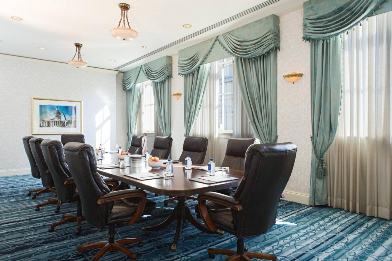 Отель Marriott St. Louis Grand Экстерьер фото