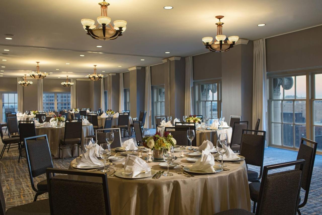 Отель Marriott St. Louis Grand Экстерьер фото