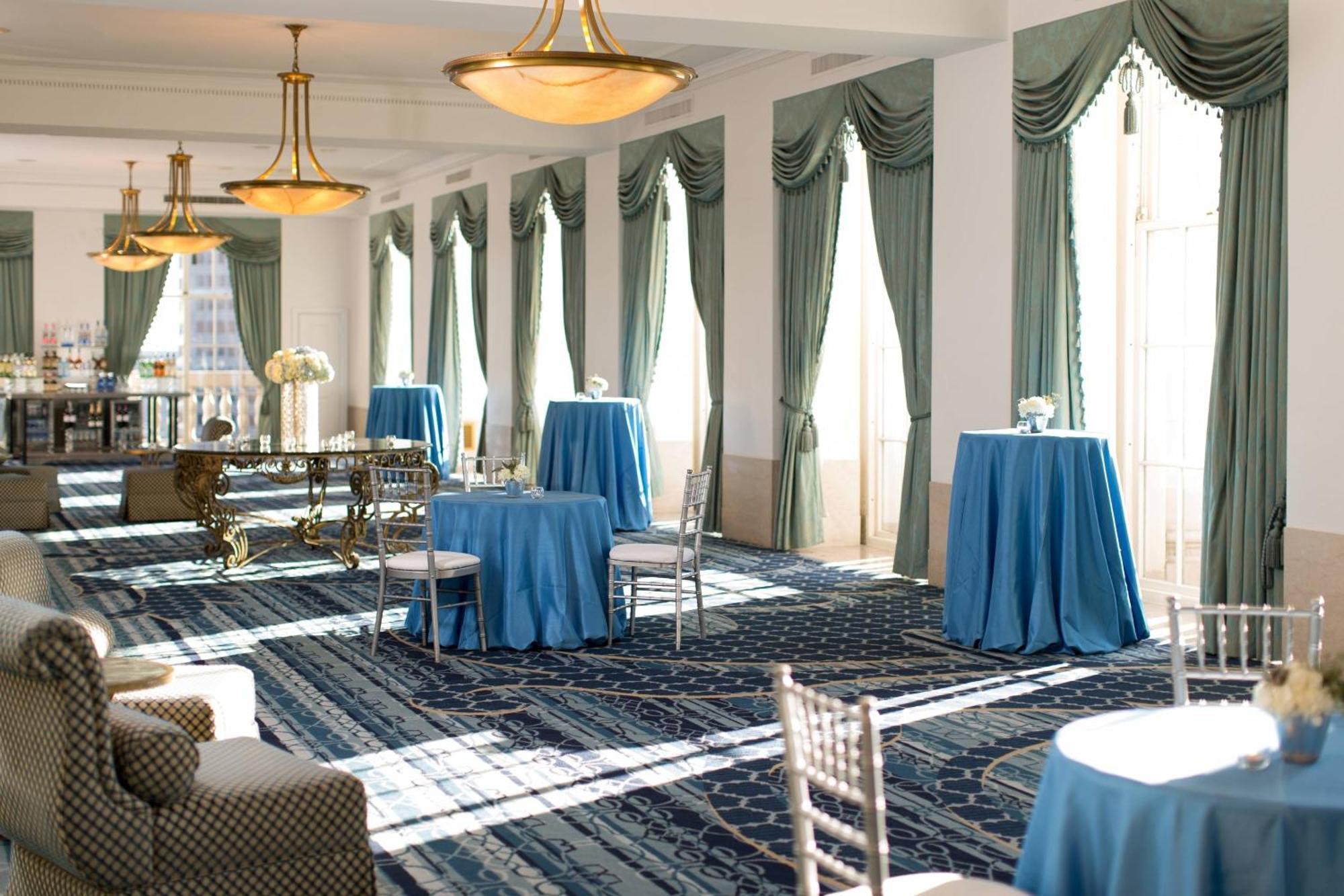 Отель Marriott St. Louis Grand Экстерьер фото