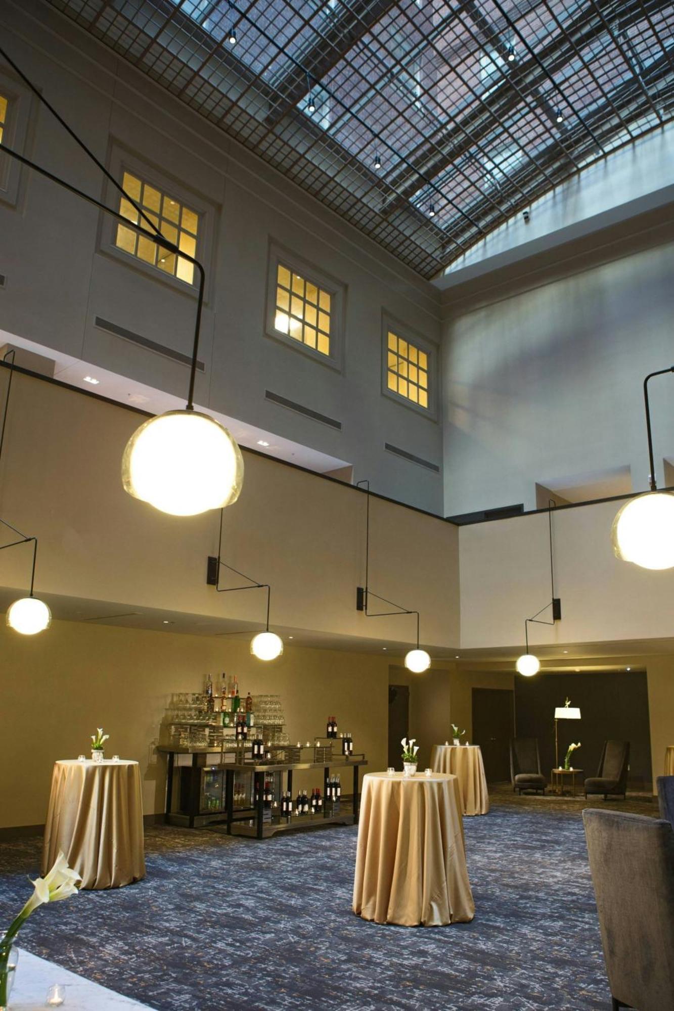 Отель Marriott St. Louis Grand Экстерьер фото
