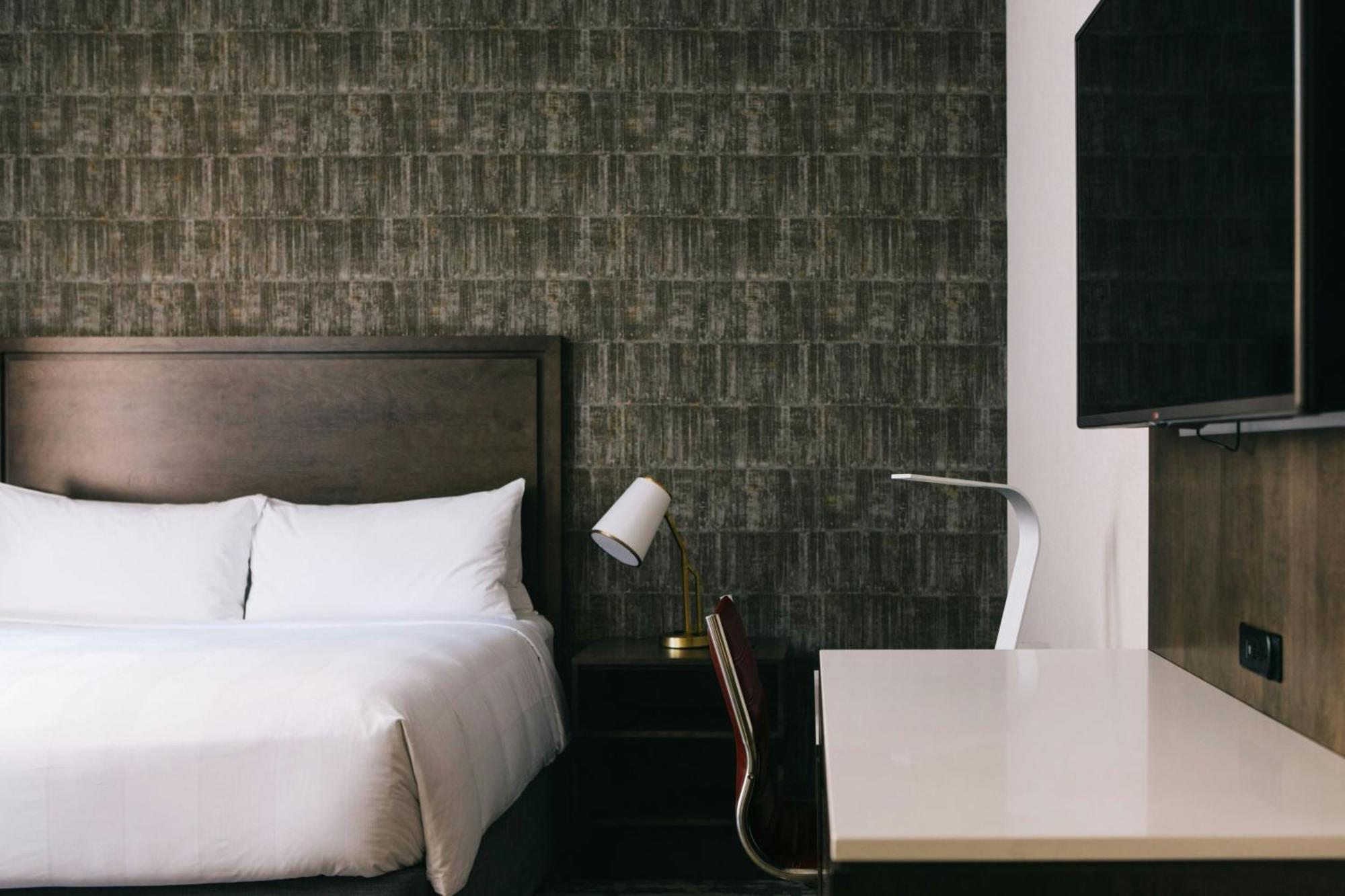 Отель Marriott St. Louis Grand Экстерьер фото