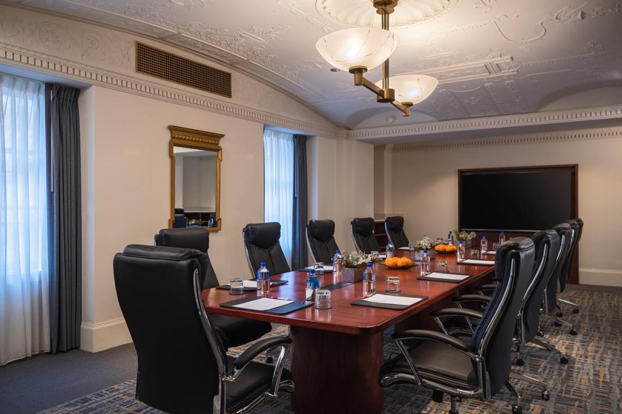 Отель Marriott St. Louis Grand Экстерьер фото